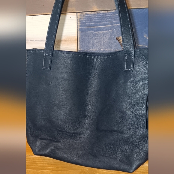 Leather Tote NWT Navy Blue Bohemian - Picture 4 of 7